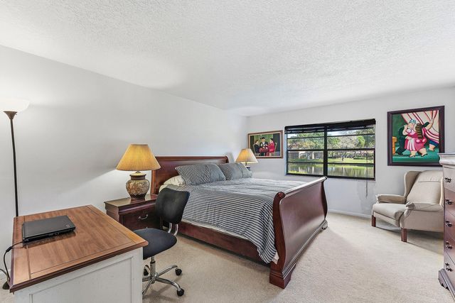 9283 Vista Del Lago, Boca Raton, FL 33428