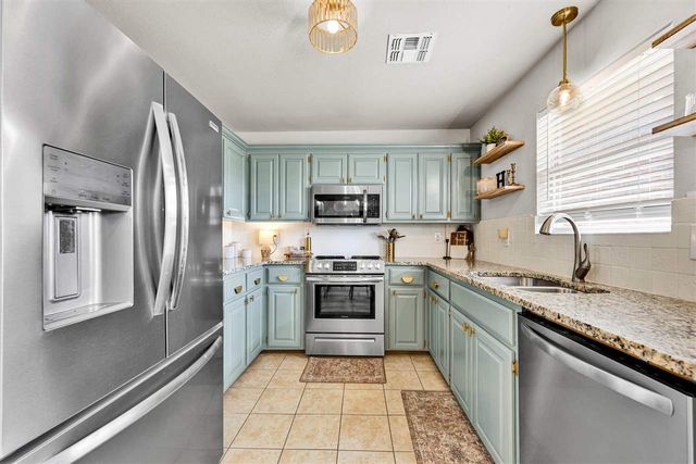 438 NW Granite Ave, Cache, OK 73527