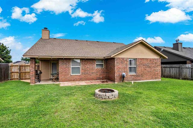 438 NW Granite Ave, Cache, OK 73527
