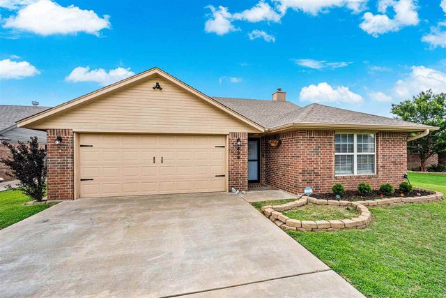 438 NW Granite Ave, Cache, OK 73527