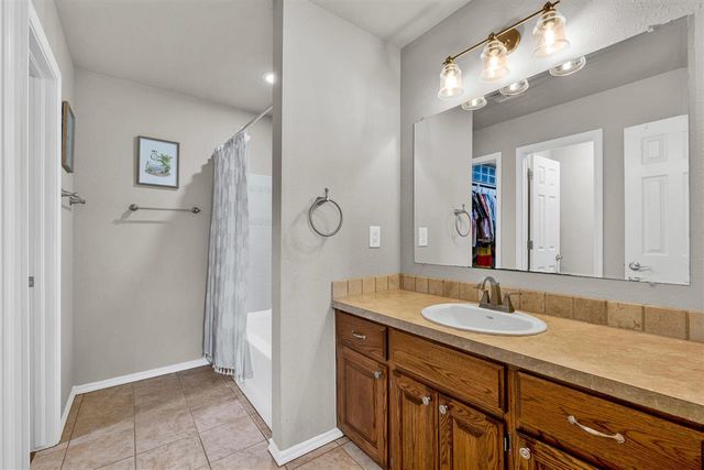 438 NW Granite Ave, Cache, OK 73527