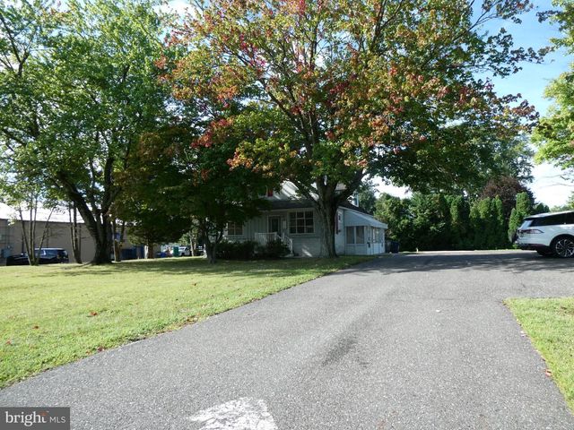 502 HADDONFIELD BERLIN RD, Voorhees, NJ 08043