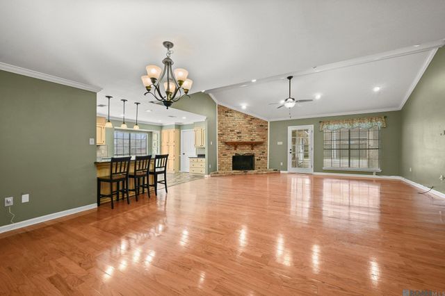 5348 Charing Way Ave, Baton Rouge, LA 70817