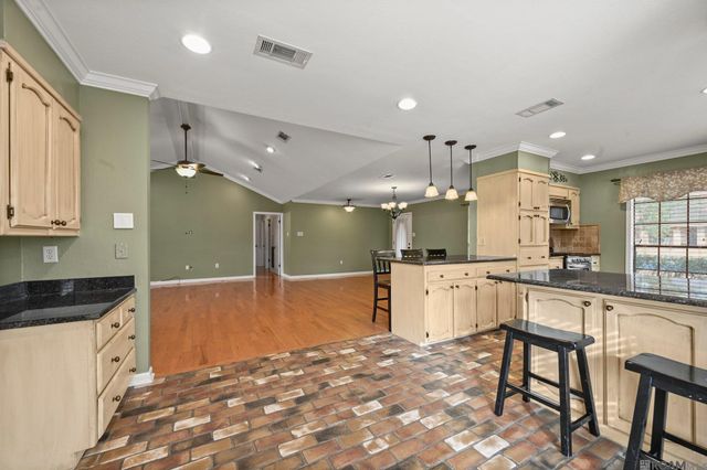 5348 Charing Way Ave, Baton Rouge, LA 70817