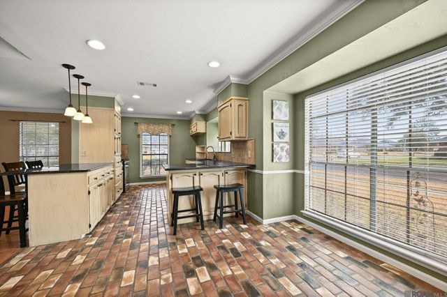 5348 Charing Way Ave, Baton Rouge, LA 70817