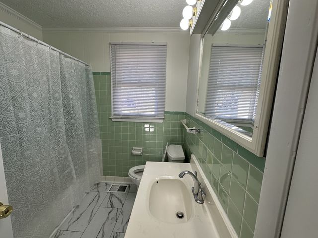 115 Gates Dr, Hendersonville, TN 37075