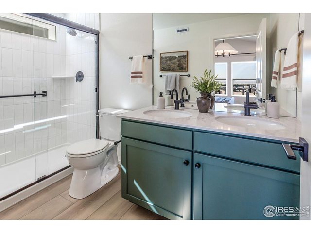 975 Trumpet Ln, Windsor, CO 80550