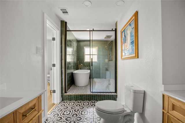 6211 Symphony Lane, Dallas, TX 75227