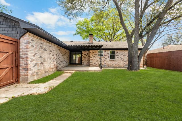 6211 Symphony Lane, Dallas, TX 75227