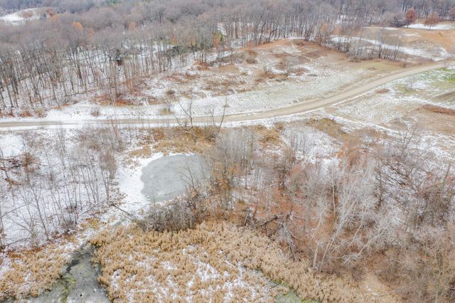 1933 Percy Lane, Highland, MI 48357