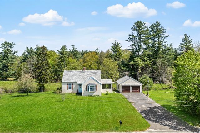 17 Moosebrook Rd, Southampton, MA 01073