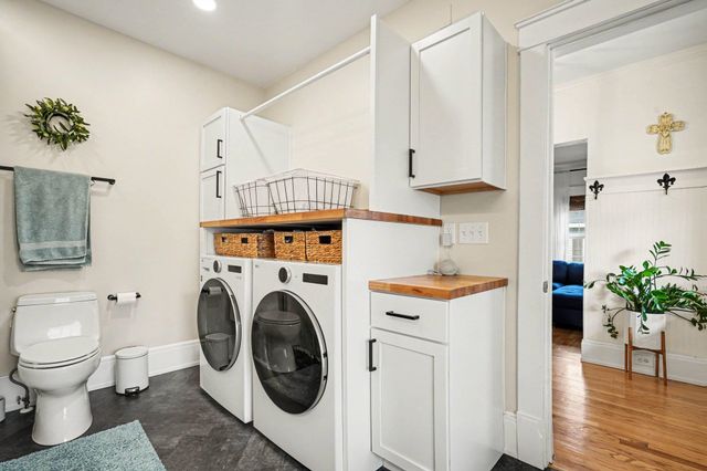 209 N Powell Road, Essexville, MI 48732