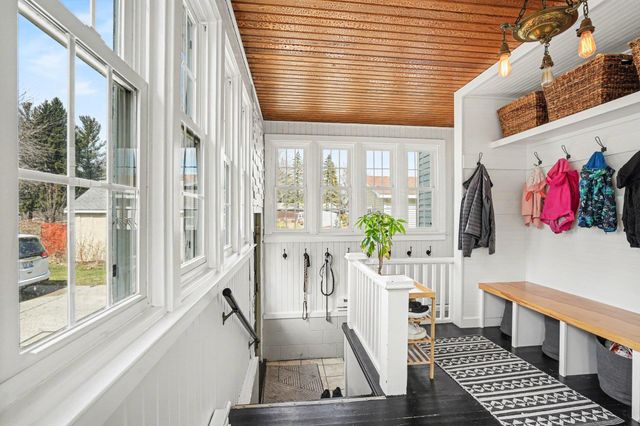 209 N Powell Road, Essexville, MI 48732