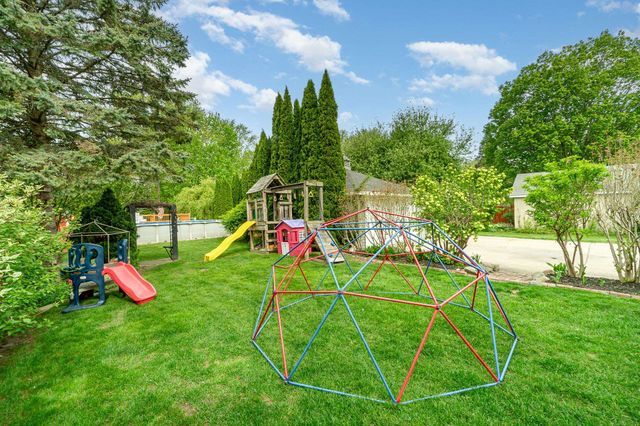 209 N Powell Road, Essexville, MI 48732