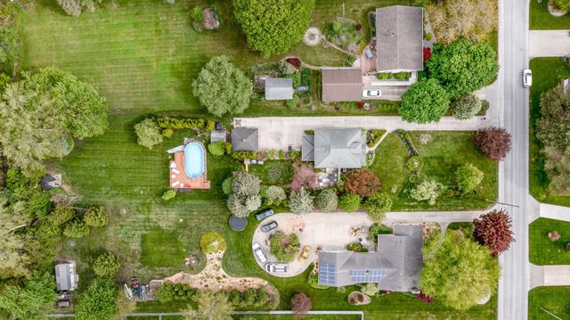 209 N Powell Road, Essexville, MI 48732