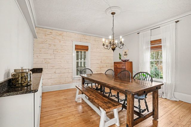 209 N Powell Road, Essexville, MI 48732