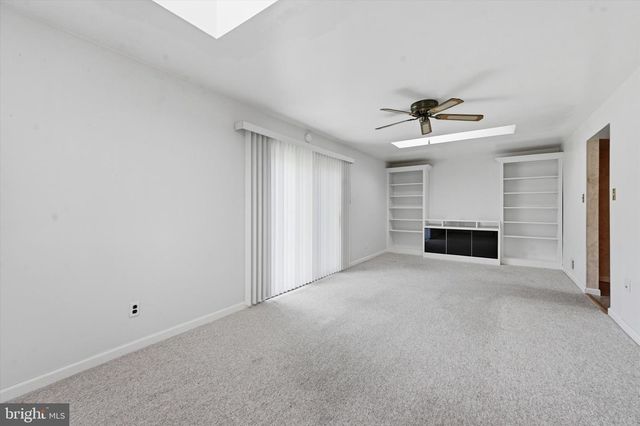227 TUSCANY, Aston, PA 19014