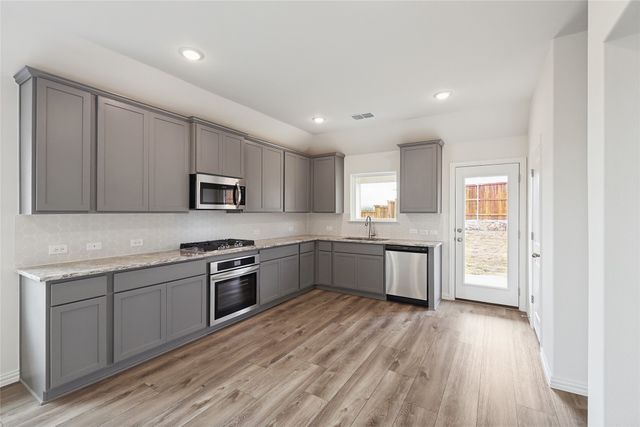 1923 Long Pond Trail, Forney, TX 75126