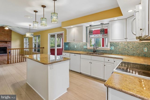 301 CONE BRANCH DR, Middletown, MD 21769