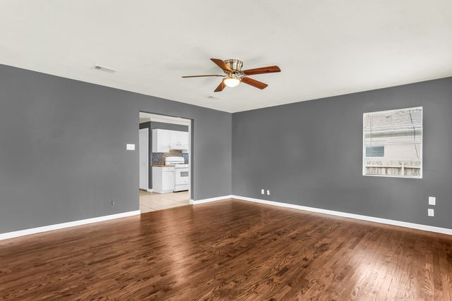 1433 Nash Street, Garland, TX 75042