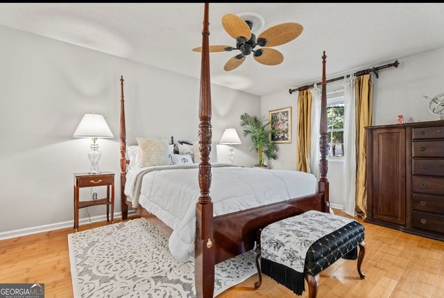 81 Hampshire Court, Avondale Estates, GA 30002