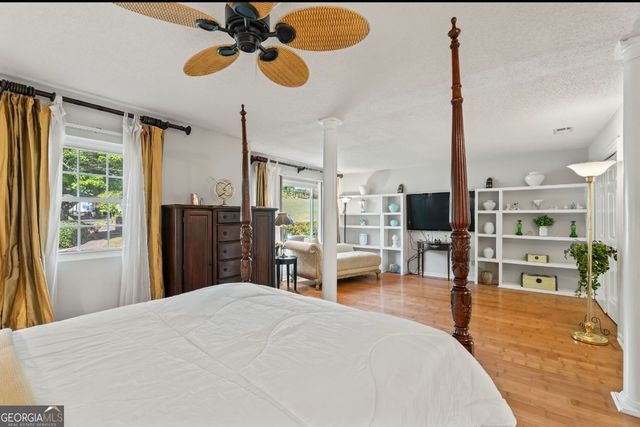 81 Hampshire Court, Avondale Estates, GA 30002