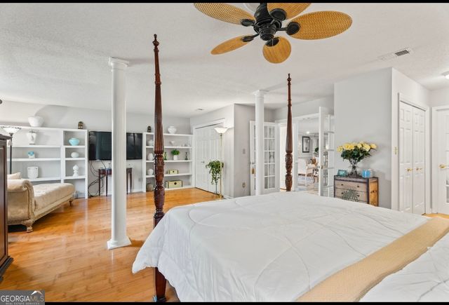 81 Hampshire Court, Avondale Estates, GA 30002