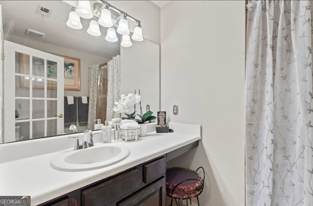 81 Hampshire Court, Avondale Estates, GA 30002