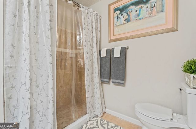 81 Hampshire Court, Avondale Estates, GA 30002