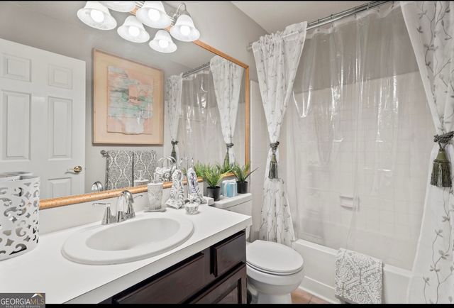 81 Hampshire Court, Avondale Estates, GA 30002