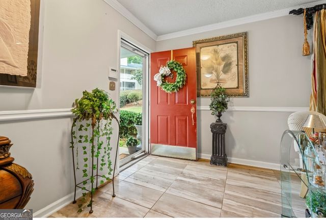 81 Hampshire Court, Avondale Estates, GA 30002