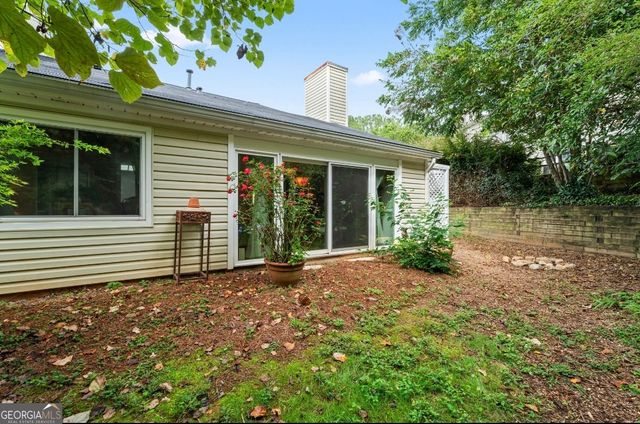 81 Hampshire Court, Avondale Estates, GA 30002