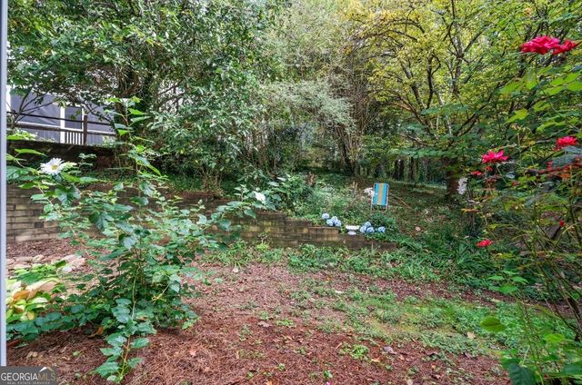 81 Hampshire Court, Avondale Estates, GA 30002