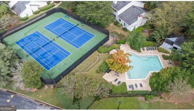 81 Hampshire Court, Avondale Estates, GA 30002