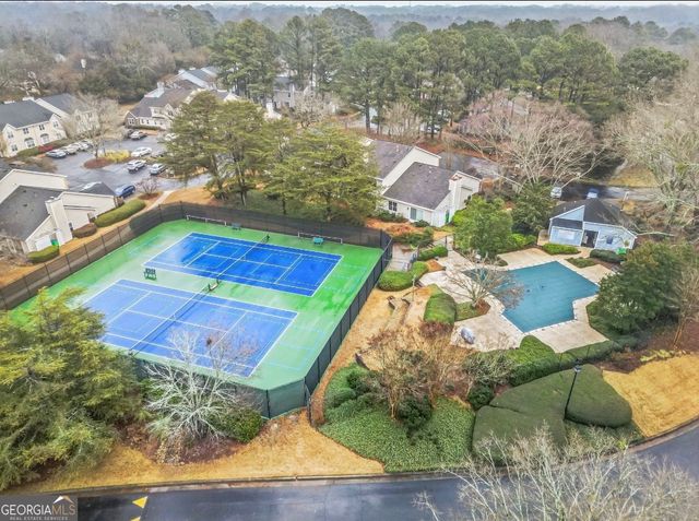 81 Hampshire Court, Avondale Estates, GA 30002