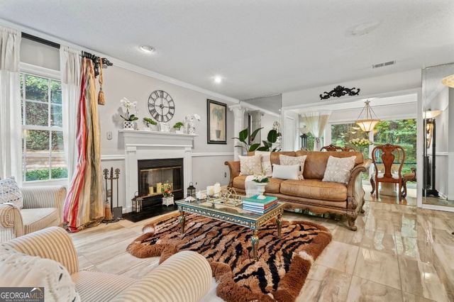 81 Hampshire Court, Avondale Estates, GA 30002