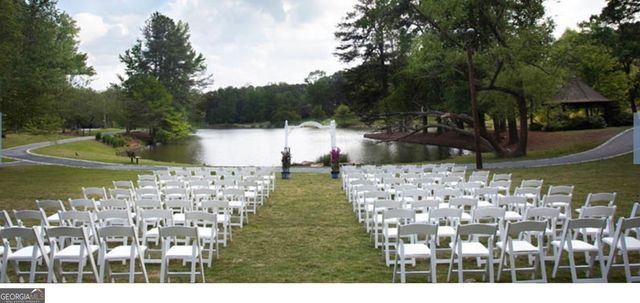 81 Hampshire Court, Avondale Estates, GA 30002