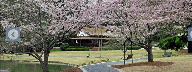 81 Hampshire Court, Avondale Estates, GA 30002