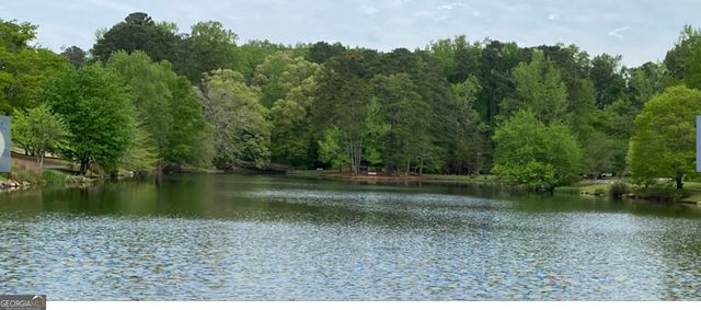 81 Hampshire Court, Avondale Estates, GA 30002