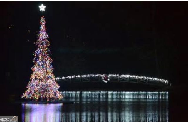 81 Hampshire Court, Avondale Estates, GA 30002