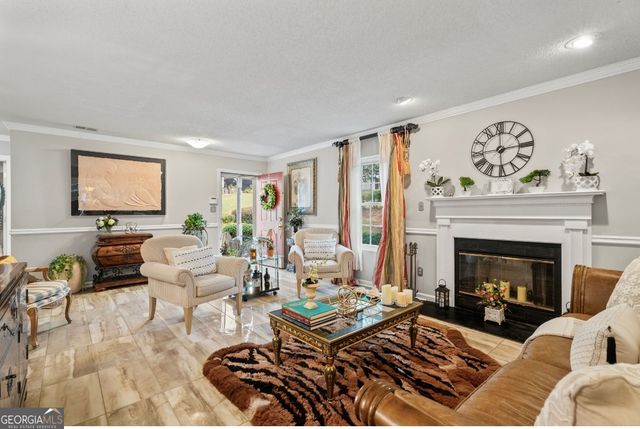 81 Hampshire Court, Avondale Estates, GA 30002