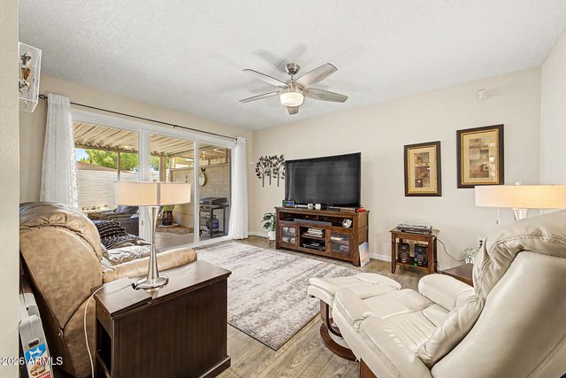 17476 N DEL WEBB Boulevard, Sun City, AZ 85373