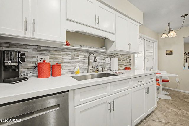 17476 N DEL WEBB Boulevard, Sun City, AZ 85373
