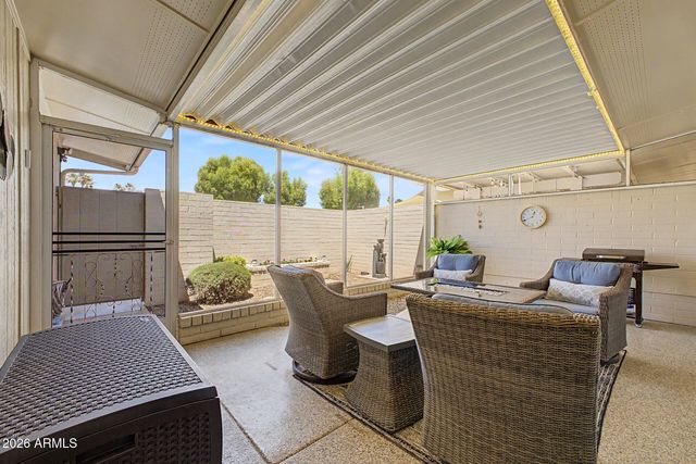 17476 N DEL WEBB Boulevard, Sun City, AZ 85373