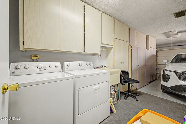 17476 N DEL WEBB Boulevard, Sun City, AZ 85373