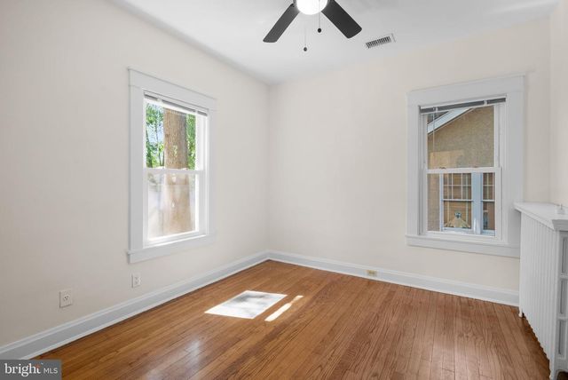 9 PHILADELPHIA AVE, Takoma Park, MD 20912