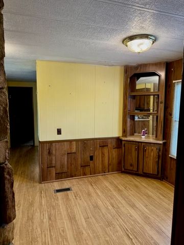 401 Private Road 7837, Wills Point, TX 75169
