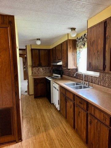 401 Private Road 7837, Wills Point, TX 75169