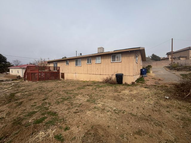 14304 Oakwood Place NE, Albuquerque, NM 87123