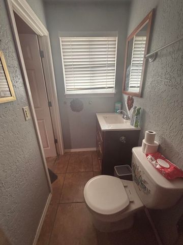 14304 Oakwood Place NE, Albuquerque, NM 87123